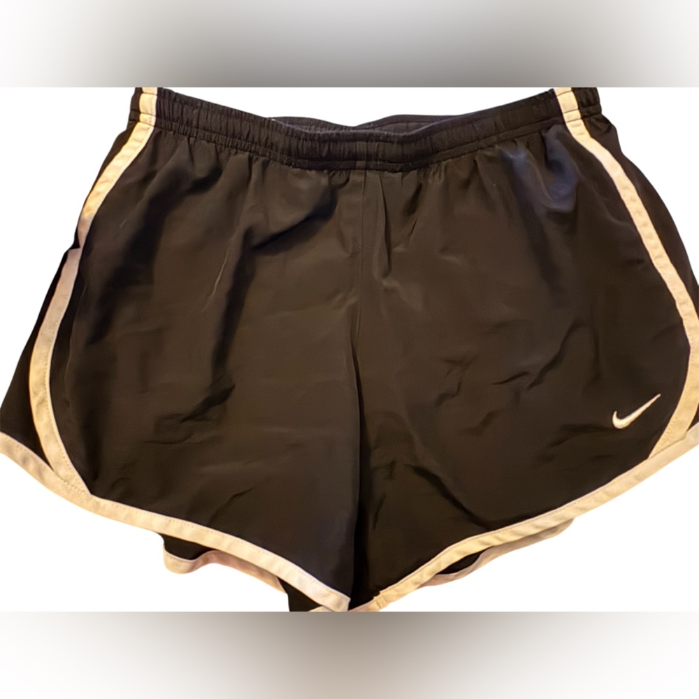 Kids Black‎ & White Nike Shorts, Size Large